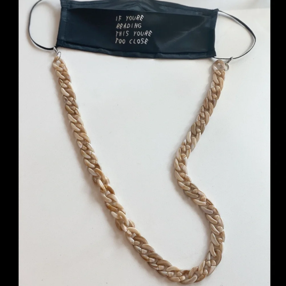 N/A acrylic chain